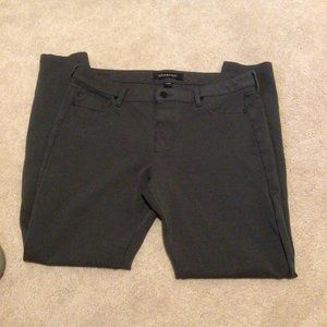 Women's Liverpool dark green Madonna Skinny Pant, size 12/31